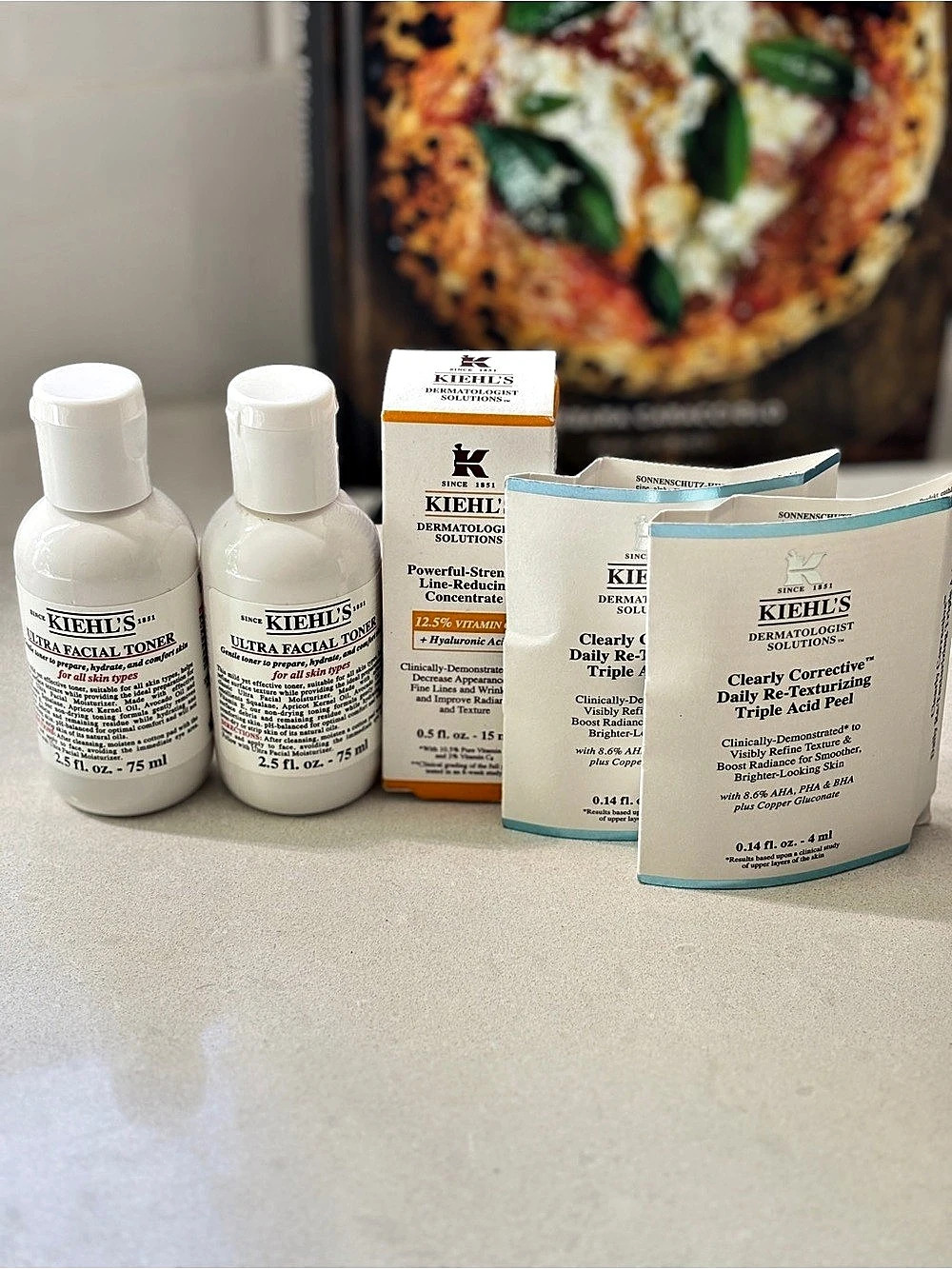 Kiehl's Clearly Corrective Daily-Rejuvenating Cleanser Skincare Sample Set